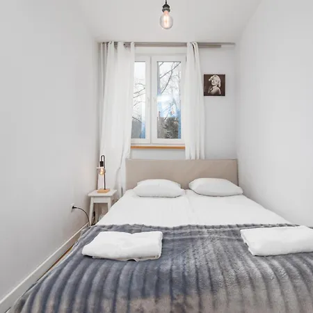 Sobieskiego 70 By Homeprime *