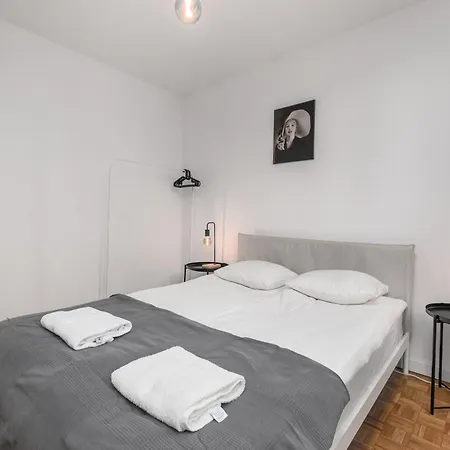 Sobieskiego 70 By Homeprime Warsaw